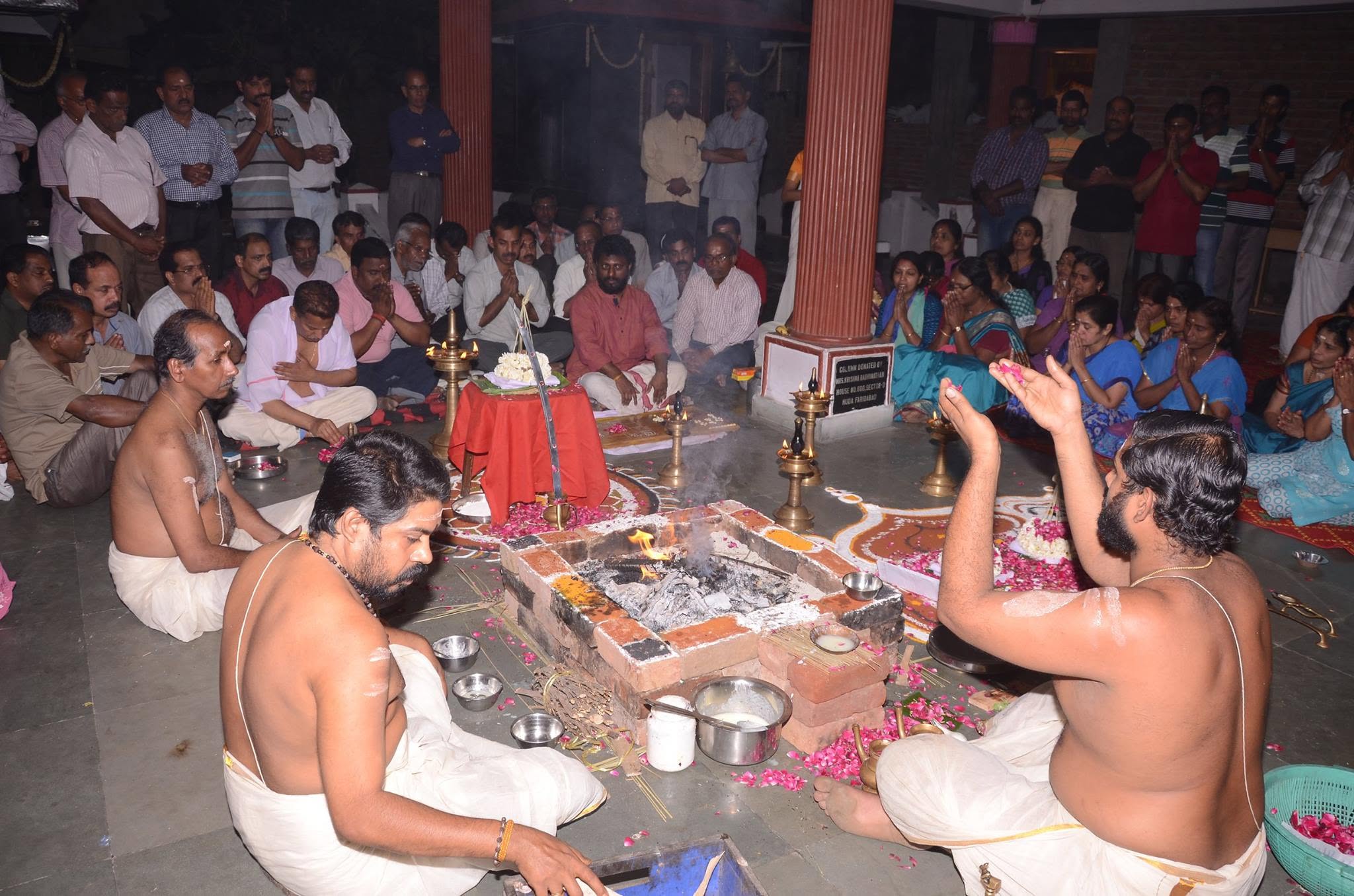 Devotees during evening aarti